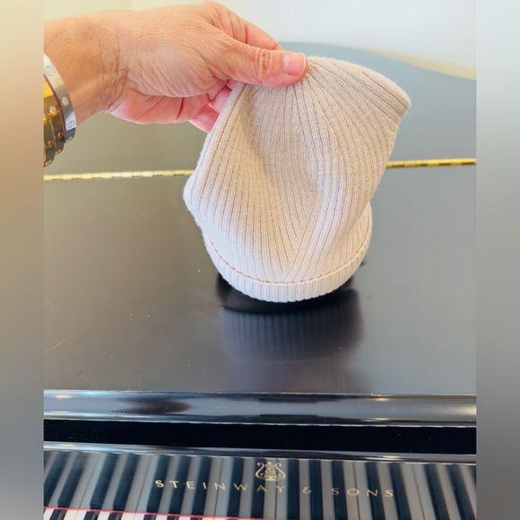 NWT Cozy Athleisure Minimalist Lululemon Twist of Cozy Wool Knit Beanie/Hat - Picture 12 of 17